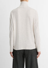 Load image into Gallery viewer, vince Relaxed Long-Sleeve Turtleneck Top