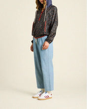 Load image into Gallery viewer, Trovata Andi Windbreaker- Navy