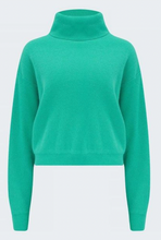 Load image into Gallery viewer, Crush Malibu Sweater - Green
