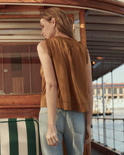 Load image into Gallery viewer, The Great The Vignette Top- Clay
