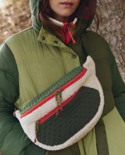 Load image into Gallery viewer, The Great. The Plush Hip Pack - Cream &amp; Army
