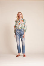 Load image into Gallery viewer, Trovata Bailey Blouse - Vintage Courtyard
