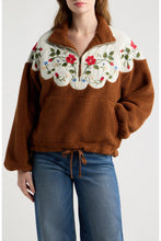Load image into Gallery viewer, The Great Plush Wildflower Pullover - Chestnut
