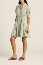 Load image into Gallery viewer, Trovota Pheobe Dress Nantucket Ditsy
