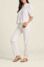 Load image into Gallery viewer, Trovota Jess Blouse White Eyelet
