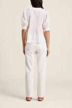 Load image into Gallery viewer, Trovota Jess Blouse White Eyelet
